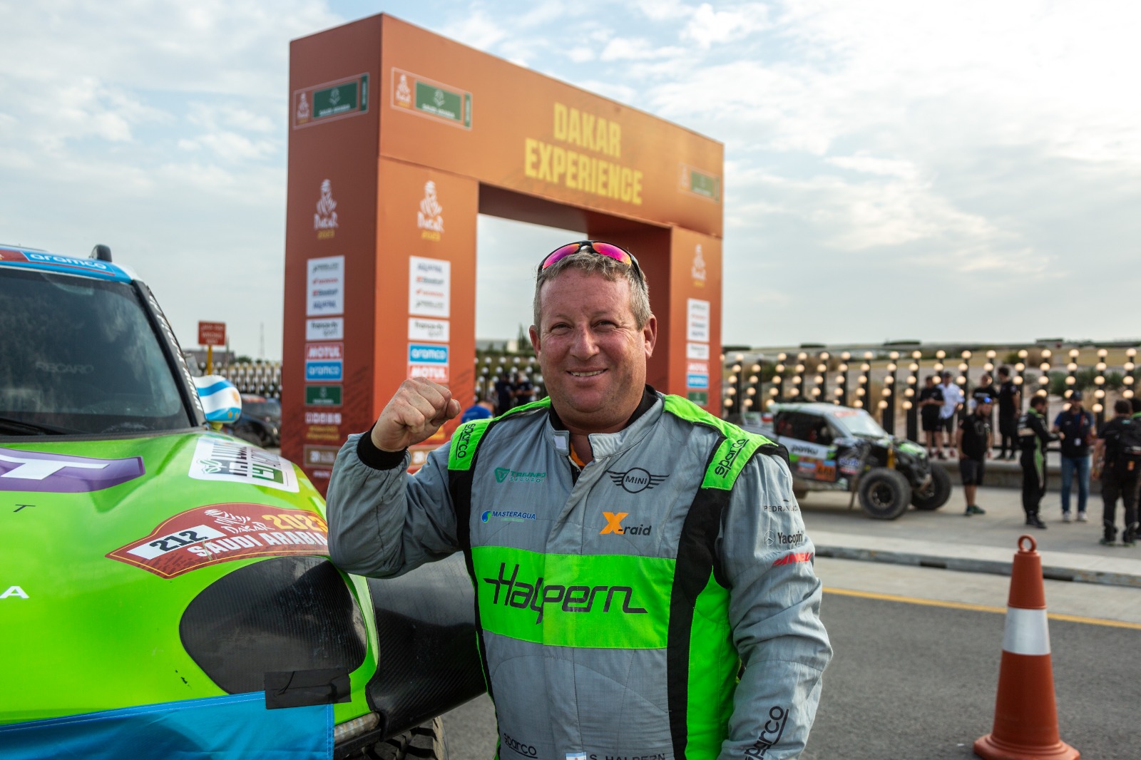 Los festejos de los pilotos que le ganaron al Dakar 2023: WhatsApp Image 2023-01-15 at 11.13.39 (1).jpeg